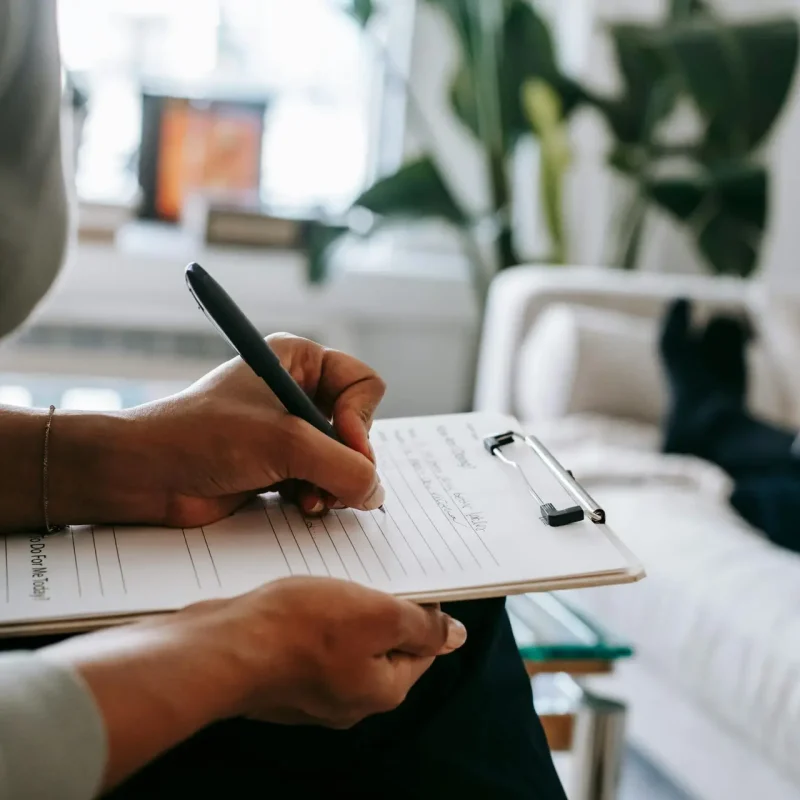 contract management features1